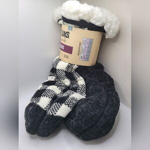 Women's Muk Luks Socks 2 Pair Sherpa Cabin Black Large XLarge 8 9 10 Shoe